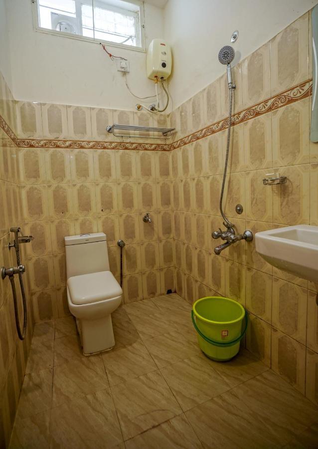 Adams Cottage Kochi Bagian luar foto